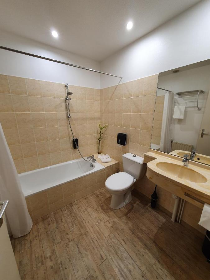 Hotel Etesia Feurs エクステリア 写真